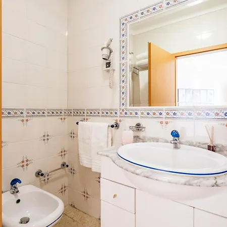 Rocha Ocean View Apartment Portimão